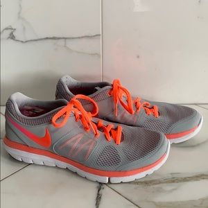Nike flex2014 run sneakers